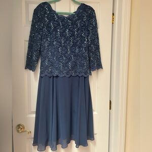 Alex Evenings Women's 3/4 Sleeve Stretch Lace Bodice Mother of The Bride Dress